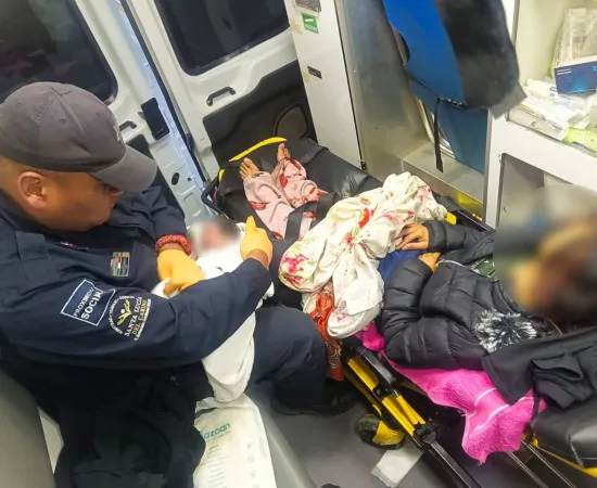 Paramédicos de Santa Lucía del Camino atienden labor de parto