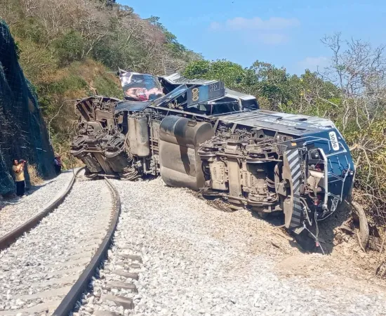 Suspenden corridas y servicios de manera indefinida tres rutas del Tren Interoceánico en Coatzacoalcos