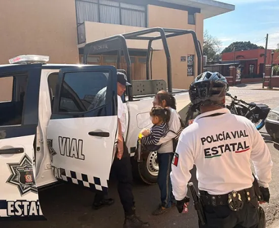 Localiza Policía Vial Estatal a personas mayor y menor de edad reportadas como desaparecidas