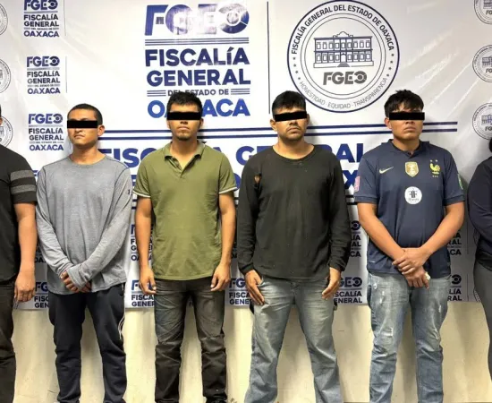 Trasladan a Valles Centrales a 7 detenidos en San Blas Atempa; célula dedicada al narcomenudeo