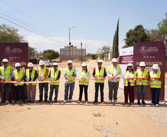 Continúa transformación en Xoxocotlán; Nancy Benítez entrega seis obras más