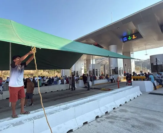 Bloquean carretera Barranca Larga – Ventanilla, piden finalizar obras