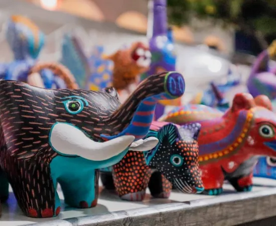 Alebrijes de Arrazola se hacen presentes en los Martes de Brujas 2026 en Xoxocotlán