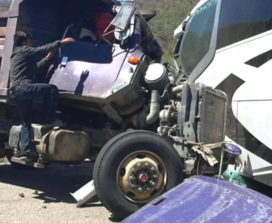 Varios lesionados se registraron en el accidente de la carretera 131