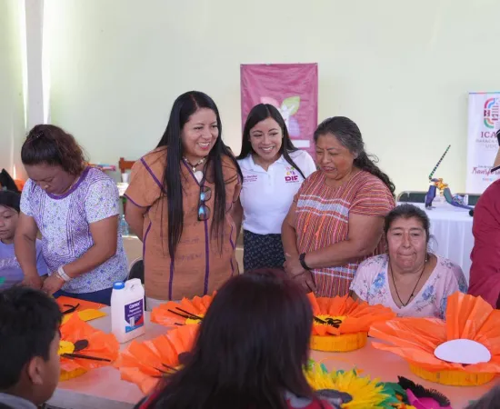 Sensibilizan sobre autoempleo en Xoxocotlán con microcapacitaciones del ICAPET