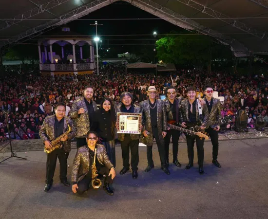 Xoxocotlán vibra con tradición y música en el Quinto Martes de Brujas