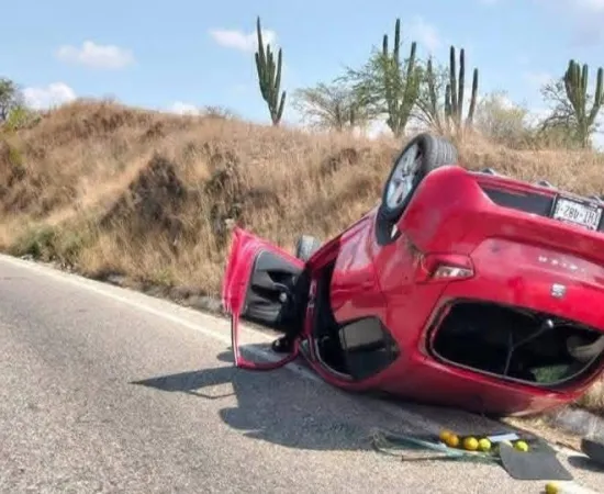 Volcó en la carretera 175, daños y el susto, el resultado