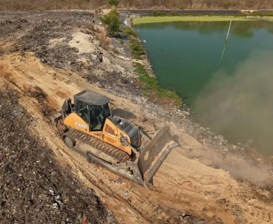 Inicia cierre y saneamiento de sitio de residuos en San Pedro Mixtepec