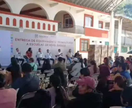 Diputados de MORENA repudiados en Huautepec Huautla 