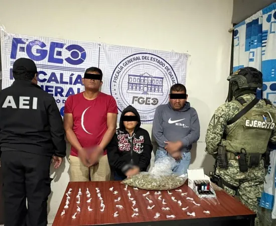 Vinculan a proceso a tres personas por narcomenudeo tras cateo en distrito de Tlacolula