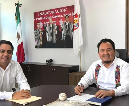 Atienden necesidades educativas en la Costa de Oaxaca