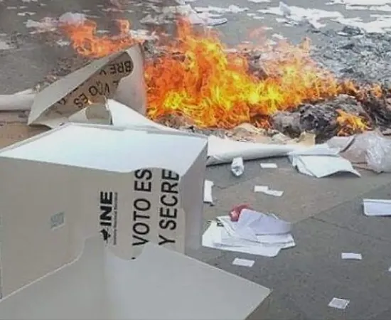 Obtiene FGEO vinculación a proceso contra tres personas por delitos electorales en la Mixteca