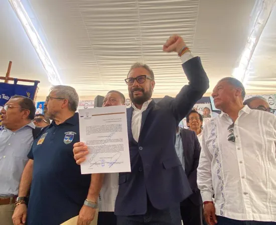 Enrique Martínez busca dirigir la UABJO