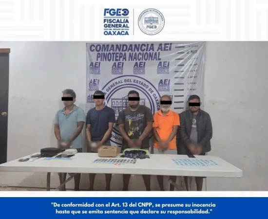 Fiscalía realiza cateos en puntos de narcomenudeo en la Costa, aseguran droga y detienen a cinco personas