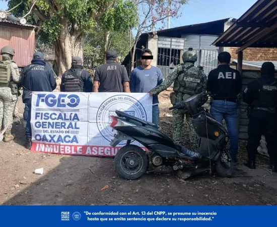Durante cateo en deshuesadero de San Pablo Etla; aseguran motocicleta con reporte de robo y detiene a una persona