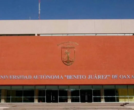 Expolición/ Habemus Rector morenista  Amado Sanmartín Hernández  / Para la linda Fátima López Martínez.