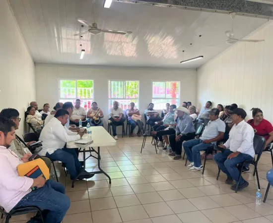 IEEPO y padres de familia de Matías Romero alcanzan acuerdos