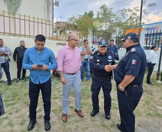 Fiscalía y Pabic se reúnen con vecinos de la Unidad Ricardo Flores Magón