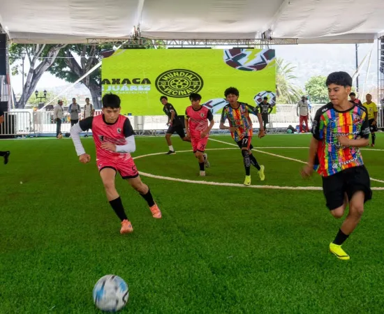 Oaxaca de Juárez vive la pasión del fútbol con el arranque de la Liga Mundial Vecinal 2026