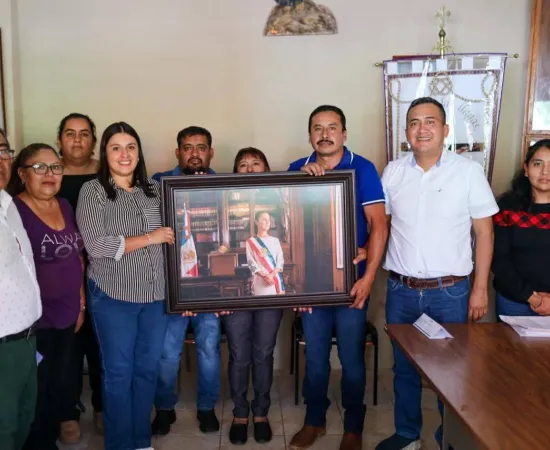 Senador Nino Morales recorre comunidades de la Mixteca oaxaqueña