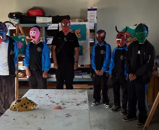 Talento y esfuerzo se hacen presentes en exposición de arte escolar del CENAO