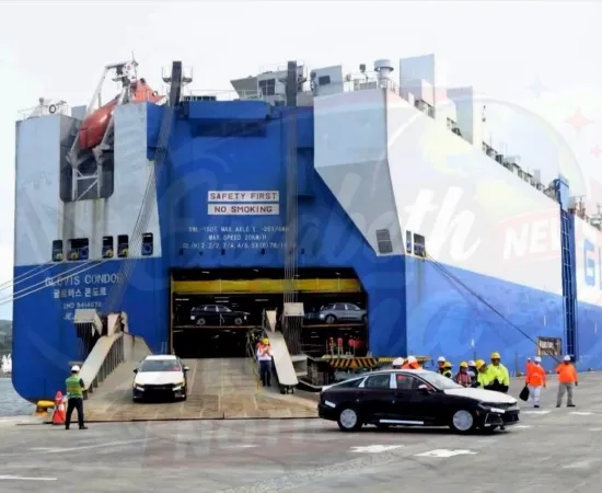 Arriba el buque Glovis Cóndor con 3,000 autos al Puerto de Salina Cruz