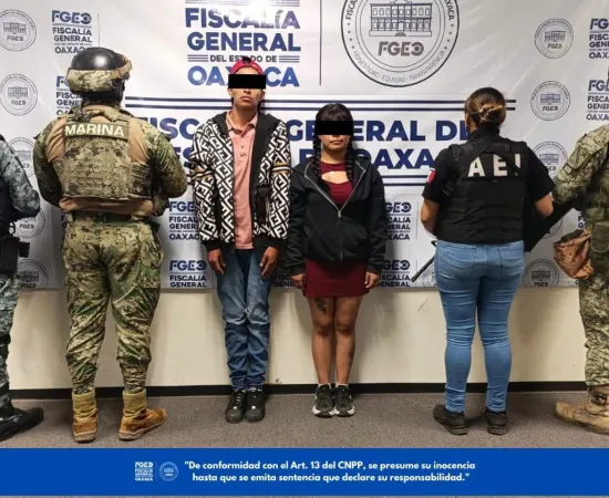 Cateo en El Rosario por narcomenudeo deja dos detenidos, aseguran droga y motos con reporte de robo: Fiscalía de Oaxaca