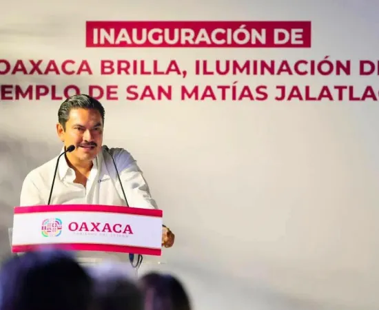 Templo de San Matías Jalatlaco estrena iluminación arquitectónica con tecnología LED