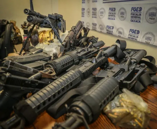 Operativo Interinstitucional en la Costa Chica desarticula célula delictiva y realizan histórico decomiso de armamento