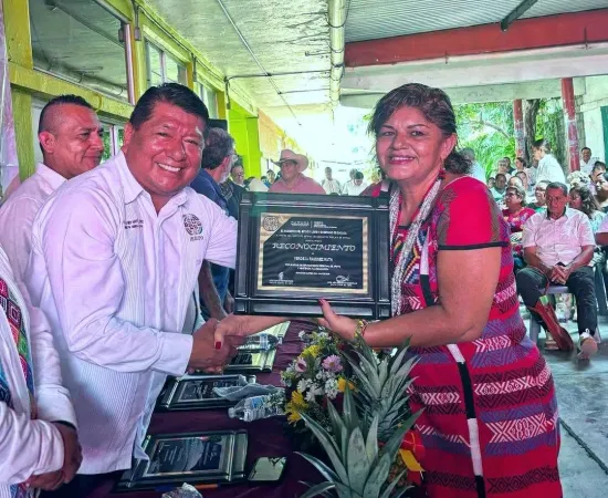 Reconoce Ieepo al Personal de Apoyo y Asistencia a la Educación #PAAE, en Tuxtepec Oaxaca