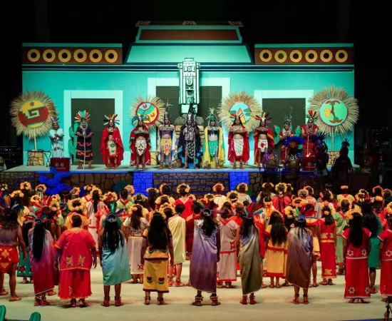 Con un viaje al pasado de Oaxaca, maravilla Bani Stui Gulal a asistentes 