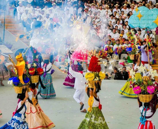 La Octava de la Guelaguetza 2026 reafirma su éxito con un Auditorio Guelaguetza lleno