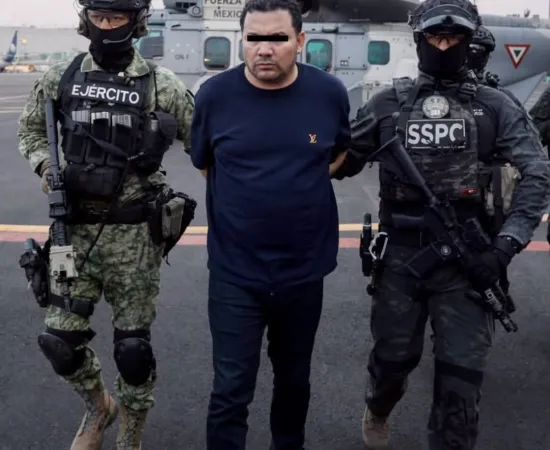 Cae "R1", presunto autor intelectual del homicidio del exalcalde Carlos Manzo 