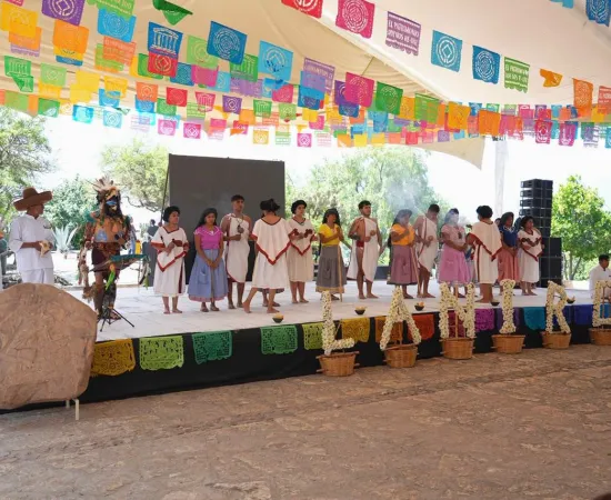 Destaca Nancy Benítez hermandad de los pueblos oaxaqueños en festival “Laniró”