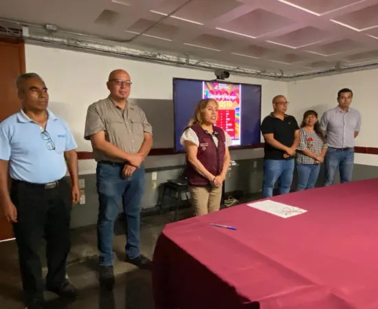 Anuncian fecha de pagos de beca "Rita Cetina" para uniformes y útiles escolares