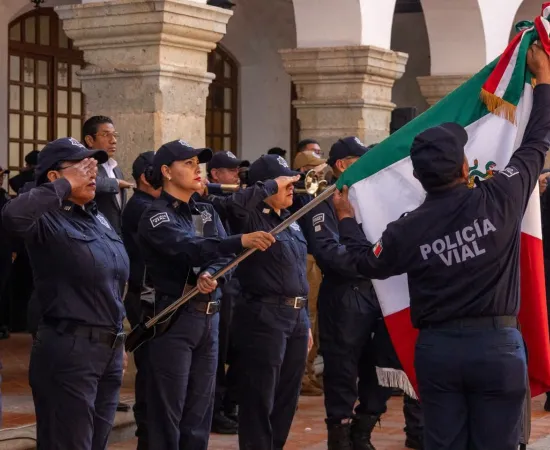 Ray Chagoya reconoce labor de la Policía Municipal de Oaxaca de Juárez en su 36 aniversario