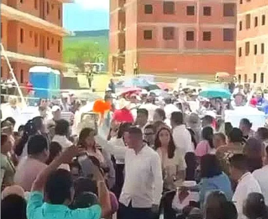 DE PARADOJAS Y UTOPÍAS / AMH: Pecado, penitencia y redención  / RAÚL NATHÁN PÉREZ