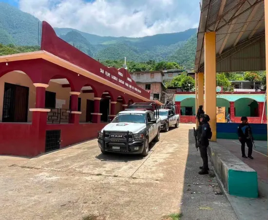 Secretaría de Gobierno coordina acciones institucionales para garantizar una jornada electoral en paz en Santiago Xanica