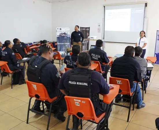 Personal de la Secretaría de Seguridad Vecinal recibe capacitación en materia de Derechos Humanos