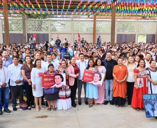 Con microcréditos, fortalecen a mujeres emprendedoras de Oaxaca de Juárez