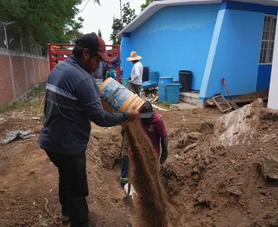 Rehabilitan infraestructura sanitaria en primaria de Xoxocotlán