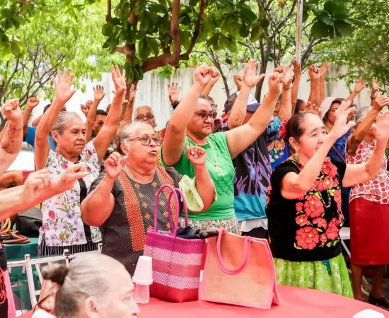 Con festejo alusivo al mes patrio, DIF Juchitán reabre la Casa de Día para Adultos Mayores