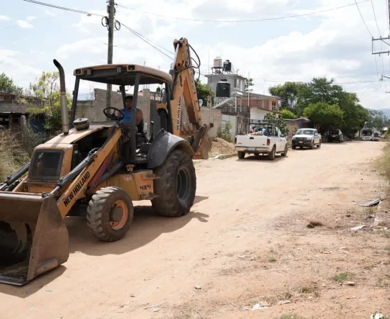 Inicia gobierno municipal dos nuevas pavimentaciones en Xoxocotlán