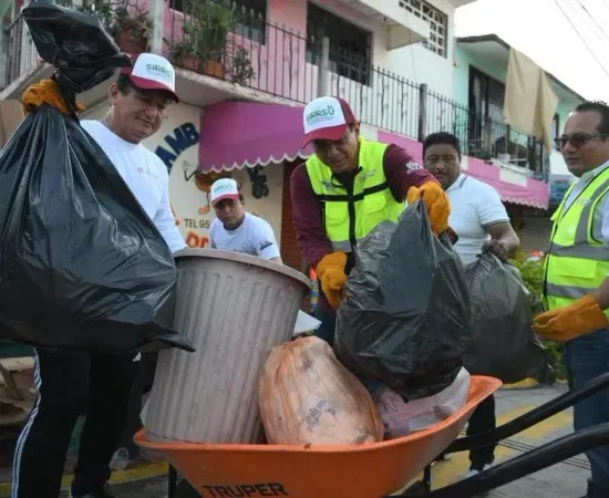 Trabaja Gobierno del Estado para constituir planta de residuos sólidos en Puerto Escondido