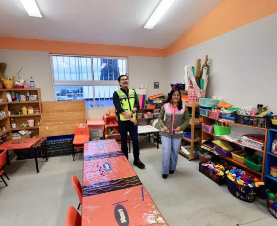 Ray Chagoya inaugura nueva aula didáctica en San Juan Chapultepec