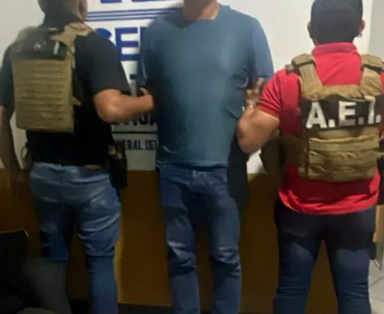 Fiscalía de Oaxaca ejecuta orden de aprehensión por homicidio calificado de un interno de centro de rehabilitación en Teotitlán de Flores Magón