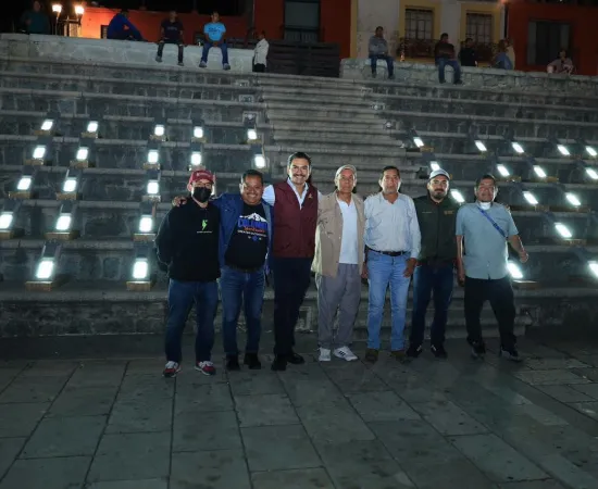 Ray Chagoya ilumina Oaxaca de Juárez con 2 mil luminarias para tener calles más seguras