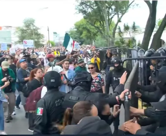 Movimiento Ciudadano  reprime a habitantes de Guadalajara por demandar agua