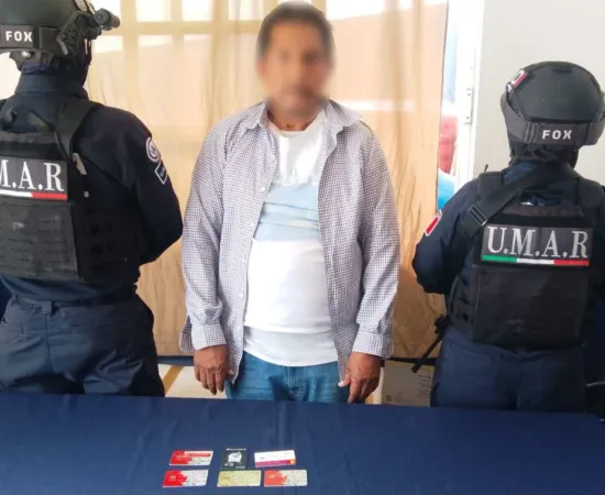Policía Municipal detiene a persona por presunta clonación de tarjeta bancaria en Plaza Bella