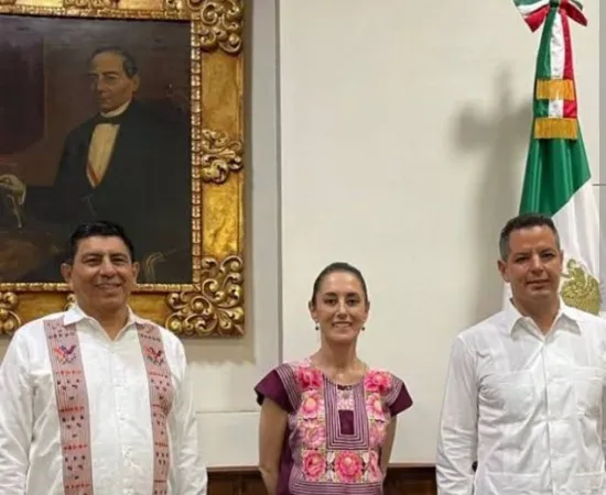 Sociedad abierta / ERNESTO REYES / Podredumbre